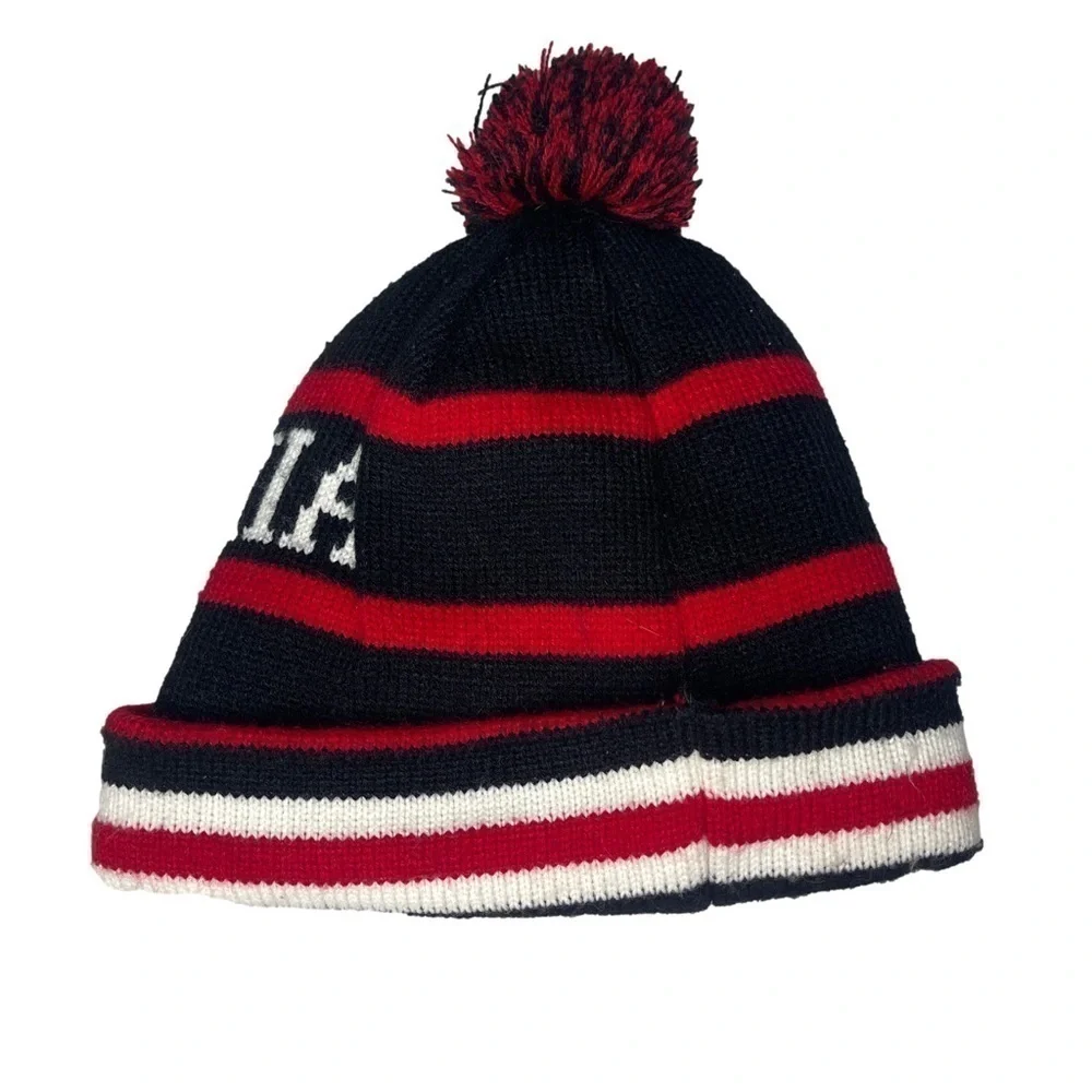 🟢 California Pom Pom Knit Beanie Bear Star
